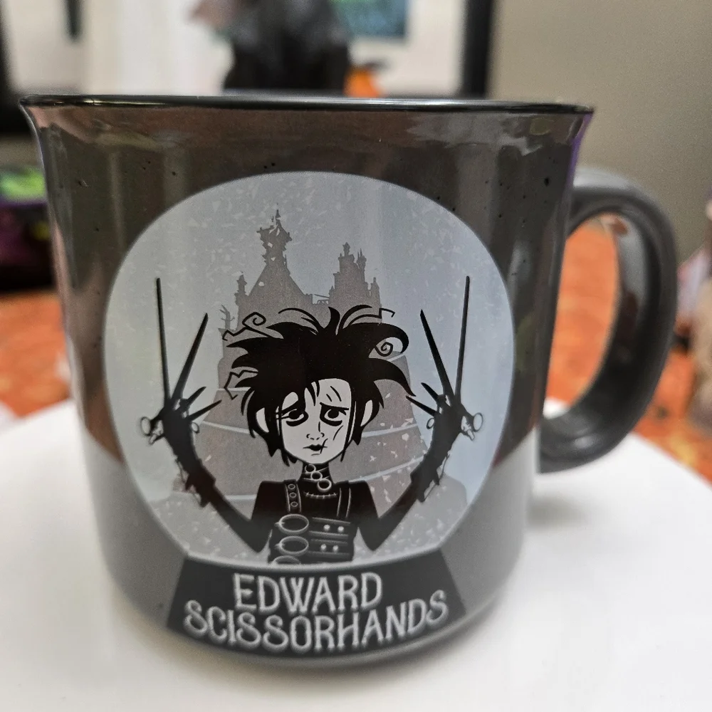 Edward Scissorhands 20th Century Studios Ceramic Mug 20oz NWT